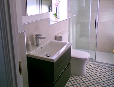 En-Suite Bathroom with Utopia Qube - Mr & Mrs Stanton