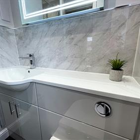 En-Suite Bathroom