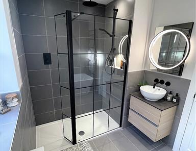 Utopia Qube Nordic Oak & Frontline Bathrooms Black Framed Shower Screen - Mr & Mrs Albiniano