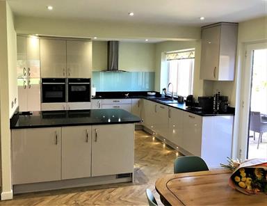 Cashmere Gloss - Mr & Mrs Bray