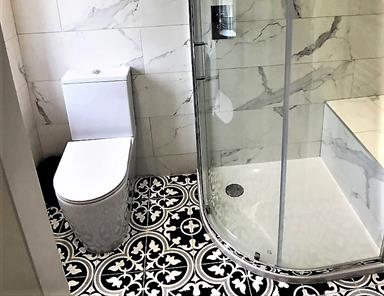 Art Deco tiles - En-Suite - Mr & Mrs Cutler