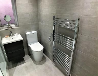 Shower Grab Bar & Shower Seat - Mr & Mrs Smith