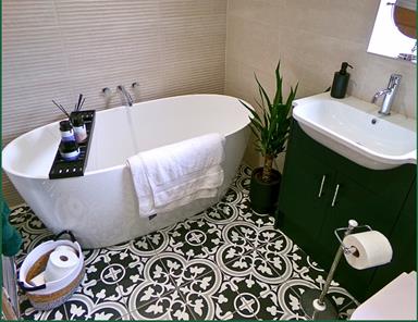 Freestanding bath - Mr & Mrs Kotecha