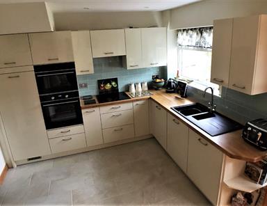 Chippendale Technica Gloss - Stone - Mr & Mrs Field